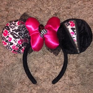 Disneyland Minnie Mouse ears!